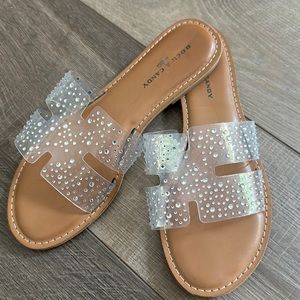 Rock and Candy By ZiGi Women's clear with rhinestones Sandals Sz 10